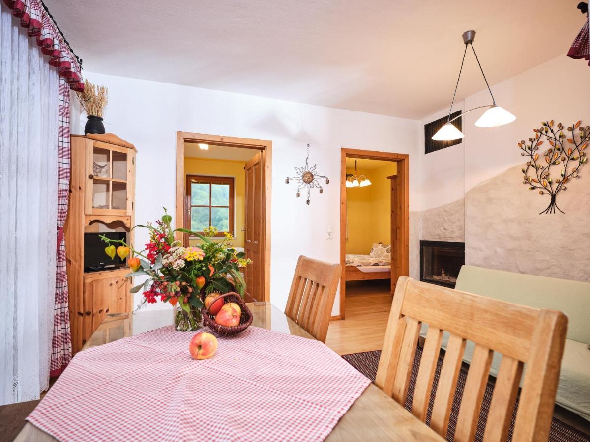 Zwergerlhof Appartement Loich Buitenkant foto